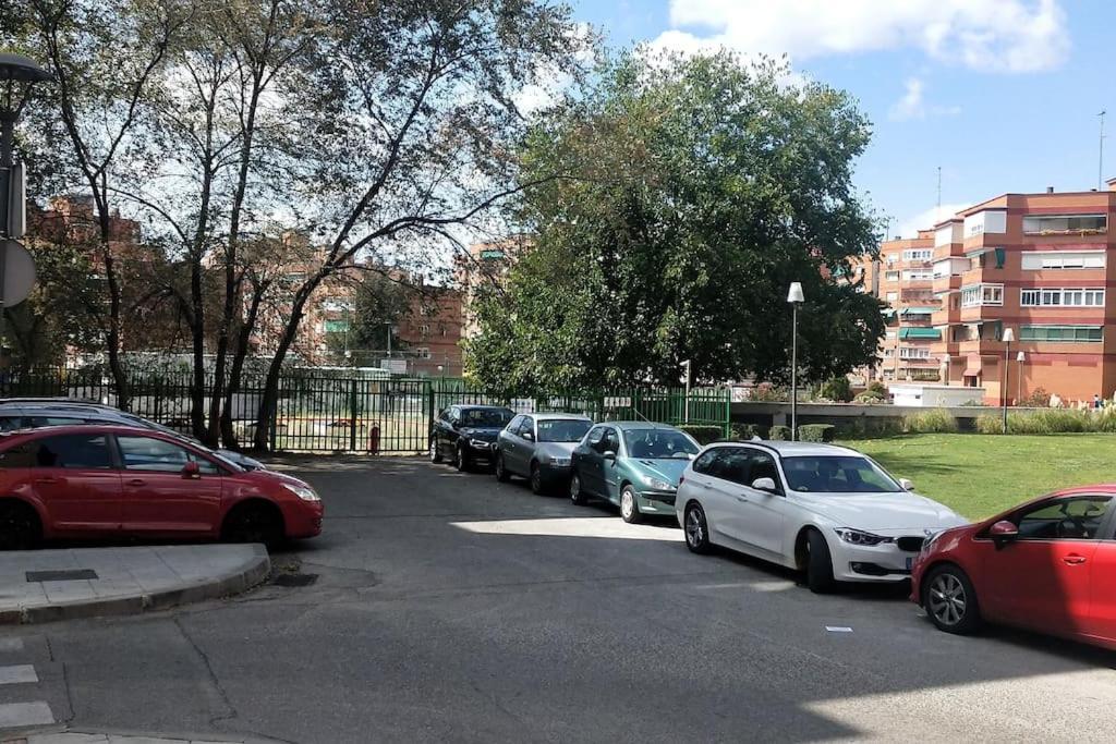Palomar Mostoles Superhost Con Garaje 5 Pax Bagian luar foto